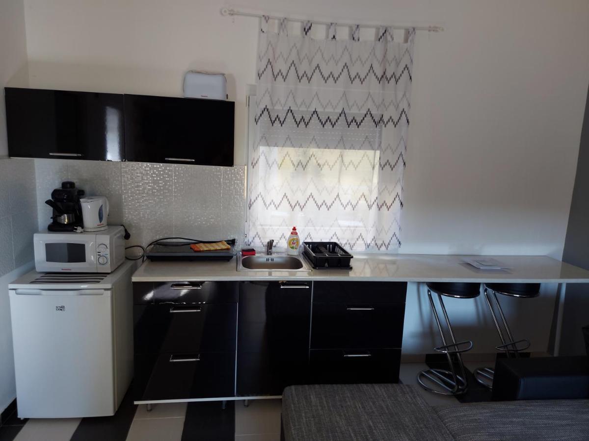 שיופוק Corner Apartman 5 מראה חיצוני תמונה