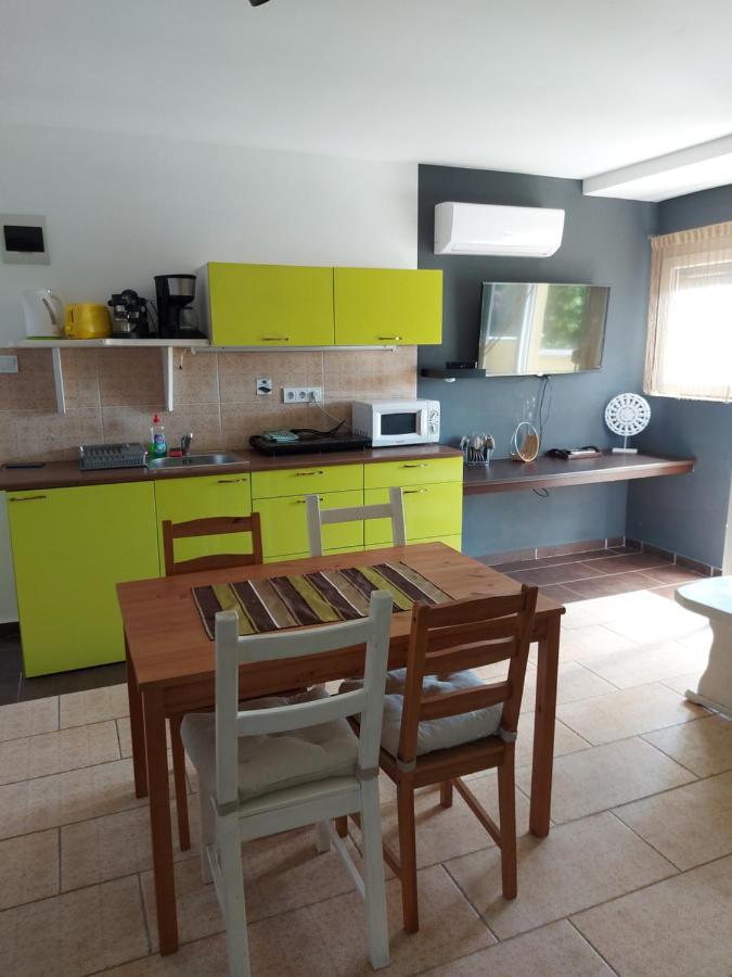 שיופוק Corner Apartman 5 מראה חיצוני תמונה